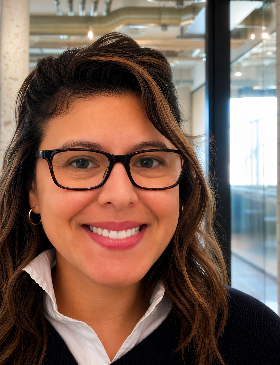 Portrait of Lucia Soler, HR strategist and language coach